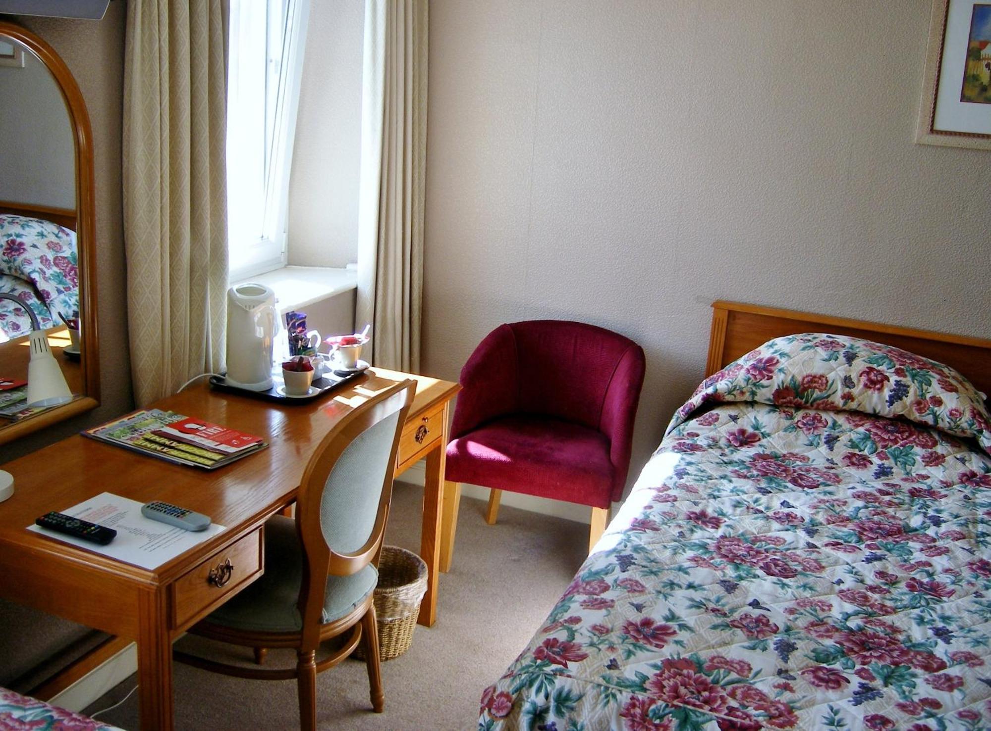 The Kings Head Hotel Abergavenny Ngoại thất bức ảnh
