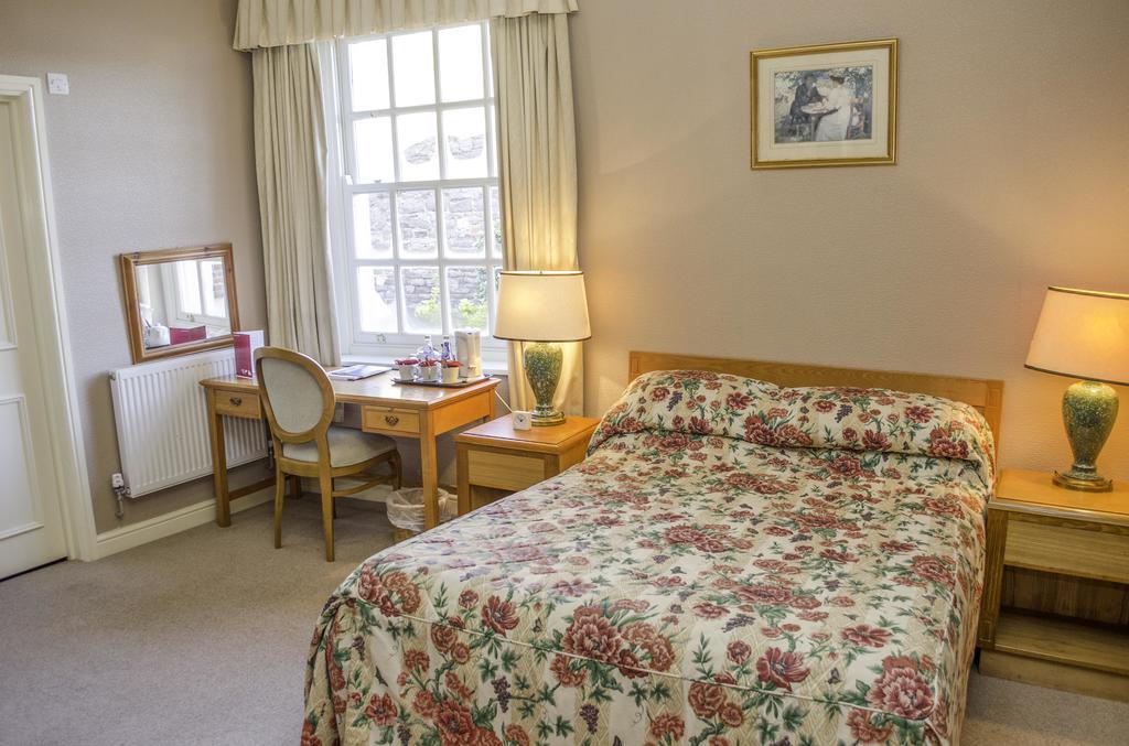 The Kings Head Hotel Abergavenny Ngoại thất bức ảnh